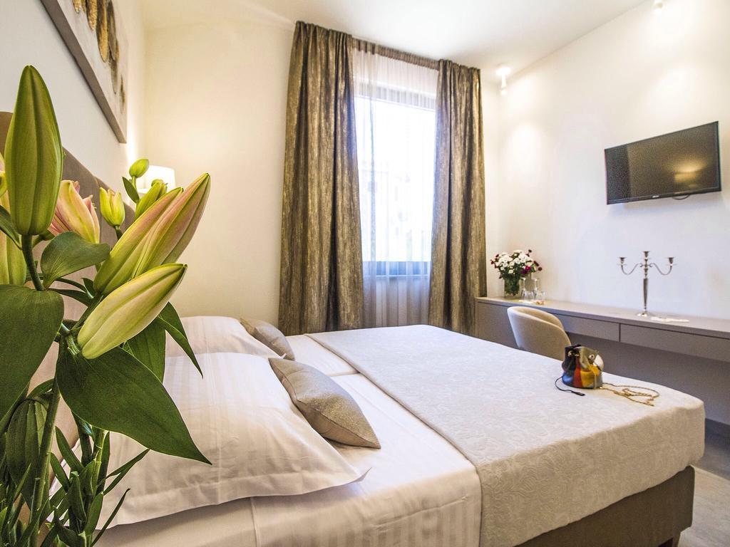 Luxury Rooms Pino Сплит Экстерьер фото