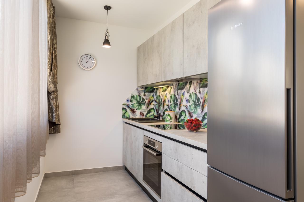 Luxury Rooms Pino Сплит Экстерьер фото