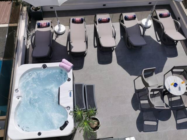 Luxury Rooms Pino Сплит Экстерьер фото