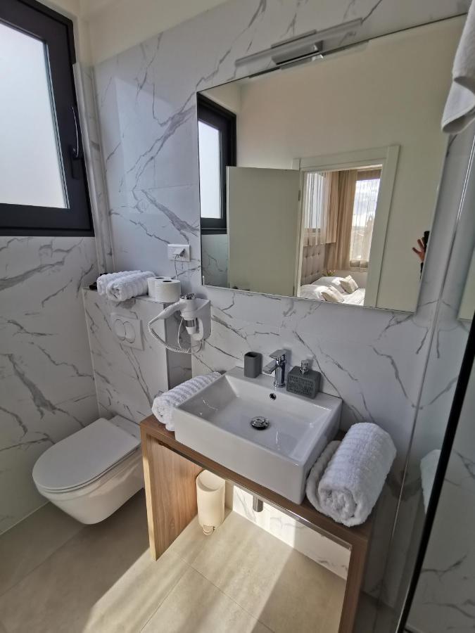 Luxury Rooms Pino Сплит Экстерьер фото