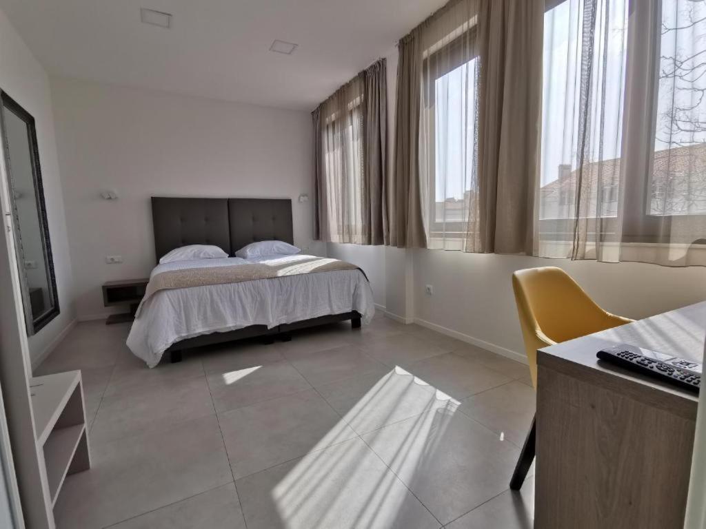 Luxury Rooms Pino Сплит Экстерьер фото